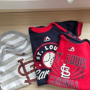 Set of 3 cardinal onesies 18 month